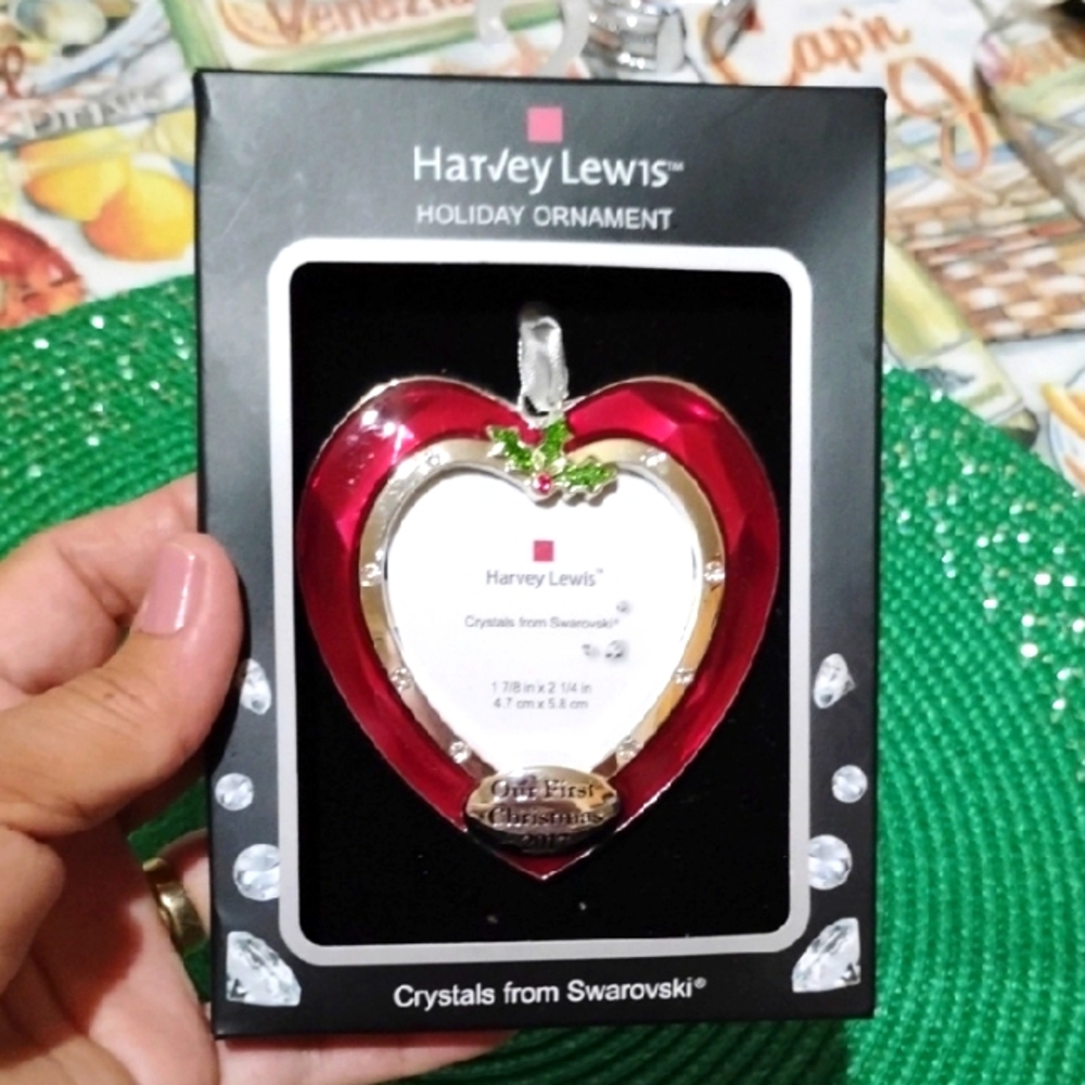 Harvey Lewis Red Heart Christmas Photo Frame Ornament 2017